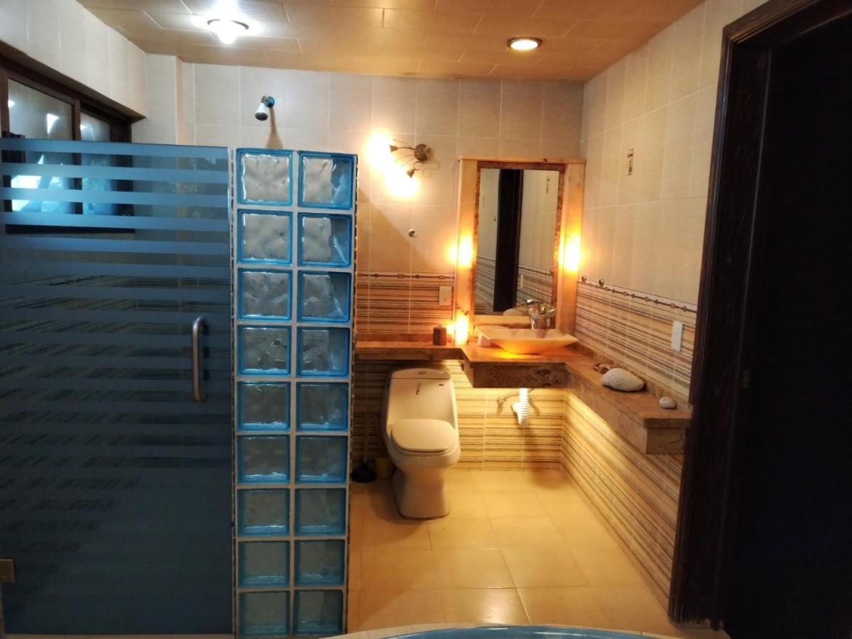 Family Room with Private Bathroom,1324637650:JPEG